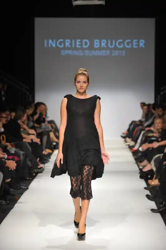 Ingried Brugger "Tulpenschwarz" MQ Vienna Fashion Week, Wien, 2012