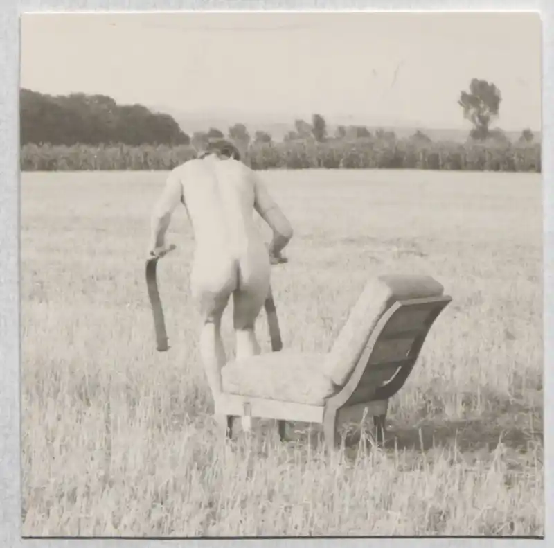 Dokumentation der Aktion Treffen auf dem Feld, Trausdorf, 1972, Fotos: Gert Winkler